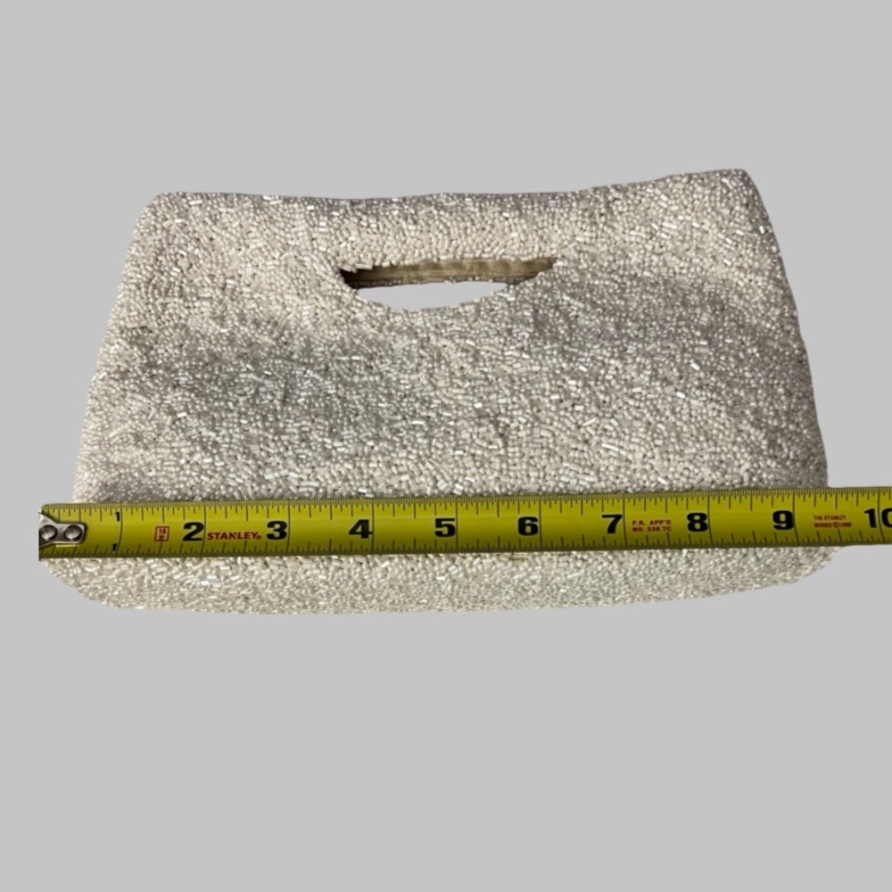 Moyna White and Red Beaded Clutch - Picture 10 of 12